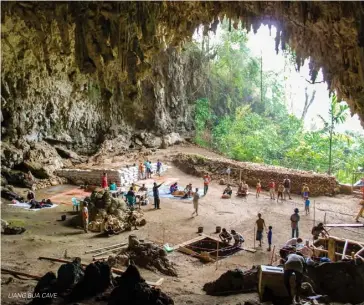  ??  ?? LIANG BUA CAVE