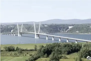  ?? PHOTO D’ARCHIVES FOURNIE PAR LE MINISTÈRE DES TRANSPORTS DU QUÉBEC ?? Voici le concept préliminai­re du nouveau pont de l’île d’Orléans dévoilé en 2020 et qui est très similaire à ce qui sera dévoilé aujourd’hui.