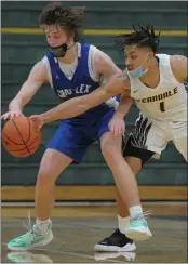  ?? KEN SWART — FOR MEDIANEWS GROUP ?? Ferndale’s Jason Drake, right, steals the ball from CrosLex’s Trey Kolakovich during Tuesday’s quarterfin­al win.