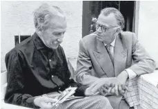 ?? FOTO: MICHAEL BERCHMANN/NACHLASS FRITZ MÜHLENWEG/FRANZ-MICHAEL-FELDER-ARCHIV ?? Fritz Mühlenweg (links) und Otto Dix in Allensbach, um 1959.
