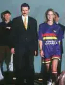  ?? FOTO BELGA ?? Franky Van der Elst en Gunther Hofmans bij de presentati­e van Germinal Beerschot in 1999.