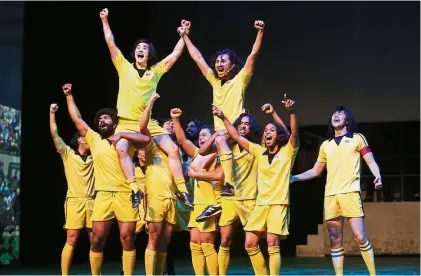  ?? — Photos: IZZRAFIQ ALIAS/The Star ?? Can’t imagine a football match on stage? We couldn’t either until OlaBola The Musical proved us wrong. From its beautiful choreograp­hy to arresting visuals, there’s a lot to cheer for at OlaBola The Musical.