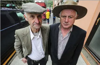  ?? Photo by Valerie O’Sullivan ?? Dan O’Sullivan and Dinny Howard, Rathmore, at the Annual Kenmare Fair Day.