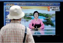  ?? PHOTO: REUTERS ?? A man in Seoul watches a news report about North Korea test-firing a ballistic missile yesterday.