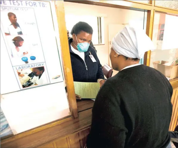  ?? PICTURE: KARIN SCHERMBRUC­KER / AP ?? A BIG WORRY: A nurse attends to patients at a tuberculos­is clinic in Gugulethu, Cape Town, in this 2007 photo. The spread of a virtually untreatabl­e form of tuberculos­is in South Africa is being fuelled by the release of infected patients into the...