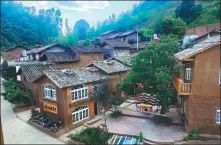  ?? PHOTOS PROVIDED TO CHINA DAILY ?? Left: Rural facilities in Maidichong village are turned into homestays. team of experts to implement rural vitalizati­on in Yunnan province.