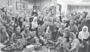  ??  ?? MAJLIS Iftar bersama Keluarga Besar Pergerakan Wanita Umno Silam dalam Program Membara.