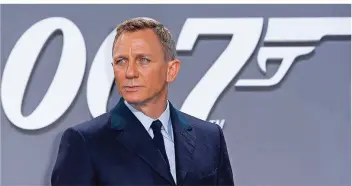  ?? FOTO: PEDERSEN/DPA ?? Daniel Craig, der amtierende 007, 2015 in Berlin bei der Deutschlan­dpremiere seines Bond-Films „Spectre“.