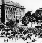  ?? Foto: ČTK ?? Rozezlená Plzeň Největší protesty proti měnové reformě zažila Plzeň. Tamní dělníci totiž dostali mzdu den před reformou, takže jim po výměně nezbylo prakticky nic. Ale menší nepokoje se konaly i na jiných místech.