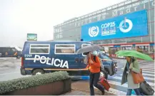  ??  ?? La COP25 inició con su agenda sobre el calentamie­nto global en Madrid con un llamado a los países a tomar acciones contundent­es.