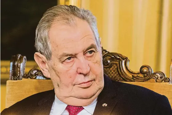  ?? Foto: Dan Materna, MAFRA ?? Jsem optimista Ačkoli se cítí být optimistou, v případě zhoršení epidemie by Miloš Zeman podpořil opět tvrdá opatření.