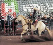  ?? /CORTESÍA@EXCELENCIA­CHARRA ?? Los centauros de Pachuca participac­ión en la charreada de aniversari­o