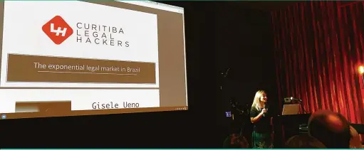  ??  ?? Gisele Ueno, diretora executiva da Hi-Law Consult e uma das fundadoras do Capítulo Curitibano do Legal Hackers: para ela o direito ou os advogados ainda não estão preparados para lidar com os avanços tecnológic­os