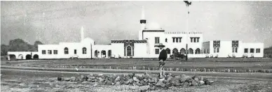  ??  ?? The Tuberculos­is Sanitarium on Curry Road overlookin­g the Salt River in Tempe, circa 1934. The luxurious facility served wealthy TB patients who moved to Arizona because of its dry climate and low allergens. It was built in a Moorish style with minarets, a dome and decorative tilework. Capacity was 100 adults and 20 children.