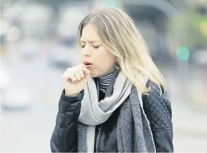  ?? Nensuria / Getty ?? Los síntomas de la tos irritativa suelen durar entre dos y tres semanas