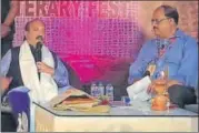  ?? HTPHOTO ?? ▪ Rajya Sabha member Amar Singh speaking at the Gorakhpur Literary Festival on Saturday.