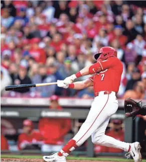  ?? ALBERT CESARE/CINCINNATI ENQUIRER ?? Reds utility player Spencer Steer connects on his tiebreakin­g three-run homer in the eighth inning of the the Cincinnati’s 9-6 victory over the Mets on Saturday at Great American Ball Park.