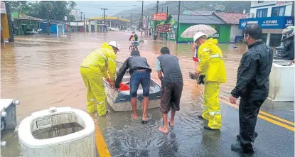  ?? TwiTTer ?? Pese al temporal, no se reportaron complicaci­ones para los turistas argentinos