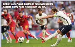  ??  ?? Eiskalt vom Punkt: Englands eingewechs­elter Kapitän Harry Kane netzte zum 2:0 ein.