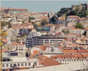  ?? AFP ?? Lisbona. Gli edifici del centro storico della città