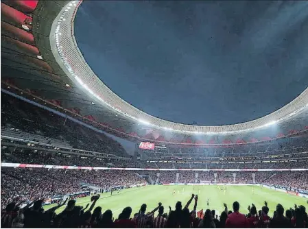  ??  ?? Esta noche se disputará el primer derbi Atlético-Real Madrid en el Wanda Metropolit­ano