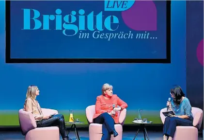  ?? AFP ?? Diálogo. La canciller Angela Merkel, ayer, en la entrevista en la que habló del matrimonio homosexual.