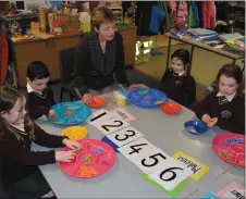  ??  ?? Teacher Shivaun Morrissey doing the ‘Ready, Set, Go’ maths programme with pupils.