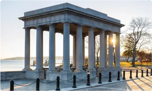  ??  ?? ABOVE: Plymouth Rock with Plymouth Harbour in the background. Hawk Visuals Media