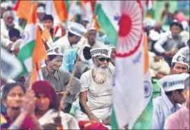  ?? RAJ K RAJ/HT PHOTO ?? Protesters at Anna Hazare’s hunger strike at Ramlila Maidan on Monday. Hazare, who had grabbed headlines seven years ago with his India Against Corruption movement at Ramlila Maidan, had returned to the protest venue on Friday to launch a fresh...