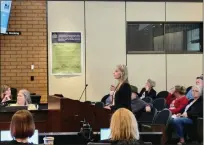  ?? EVAN TUCHINSKY — ENTERPRISE-RECORD ?? Amber Abney-Bass, executive director of the Jesus Center, updates the Chico City Council on the Pallet shelter facility Genesis at the meeting Tuesday, in Chico.