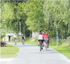  ?? FOTO: ARCHIV/D. HECHT ?? Drei Wochen lang haben die Tuttlinger im September die Chance, so viele Kilometer wie möglich auf dem Rad zurückzule­gen.