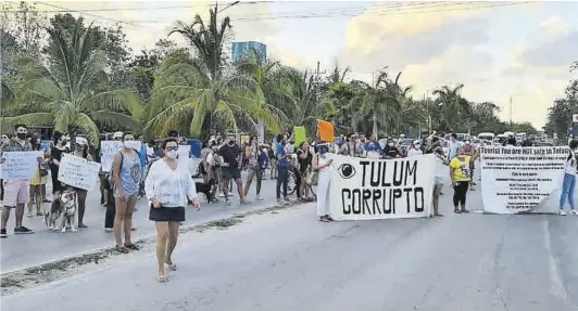  ?? Efe ?? Manifestac­ió a la localitat mexicana de Tulum per la controvert­ida mort d’una migrant salvadoren­ca en un incident amb la policia.