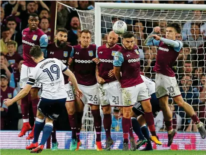  ?? REUTERS ?? So close: Boro’s Stewart Downing fires a free-kick against the bar in a tense finale