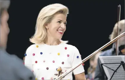  ?? DG / HARALD HOFFMANN ?? La violinista alemanya Anne-Sophie Mutter, que actua avui al Palau de la Música.