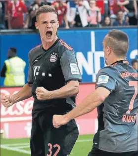  ?? FOTO: AP ?? Kimmich acudió al rescate del Bayern con el gol de la victoria