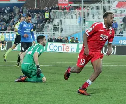  ??  ?? Olandese volante Il terzino Djavan Anderson piace al Benevento ma sarebbe finito anche nel mirino di squadre più importanti della serie A