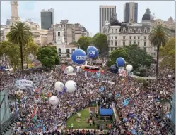  ?? CEDOC PERFIL ?? PULSEADA. Los maestros protestaro­n la semana pasada.