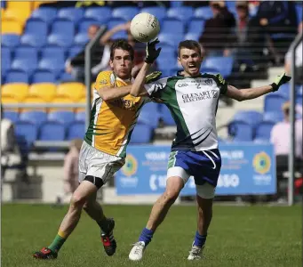  ??  ?? Dunlavin’s Shane Carty and AGB’s Karl Kirwan compete for the ball during the IFC quarter-final in Aughrim. Picture: Garry O’Neill