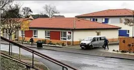  ??  ?? In „Haus Martha“in Oldisleben ist die Stimmung am Boden. Die AWO kündigte deutliche Preissteig­erungen für dieses, wie für weitere Pflegeheim­e an. Foto: Wilhelm Slodczyk