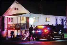  ?? TOM KELLY III — FOR DIGITAL FIRST MEDIA ?? Police from at least five area department­s were involved in a stand-off Thursday night at a house at the intersecti­on of Montgomery Avenue and 4th Street in Douglass Township.