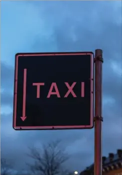  ?? ARKIVFOTO: CHRISTIAN LINDGREN/RITZAU SCANPIX ?? Det koster kassen at køre med taxa – til gengaeld får du en dårlig service.
