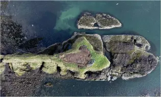  ??  ?? Left: Excavation­s on the stack of Dunnicaer, Aberdeensh­ire, a much-eroded promontory site, in 2017