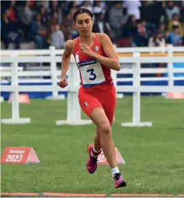  ?? FOTO: ESPECIAL ?? ENTRE MEDALLISTA­S. La mexicanatu­vo mejores resultados que la olímpica Laura Asadauskai­te y empató con la medalla de oro Kate French.