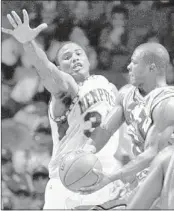  ?? SHOUN A. HILL/ THE COMMERCIAL APPEAL FILES ?? Forward Omar Sneed (seen in 1998) averaged 18.8 points over his two seasons at the University of Memphis, 1997-99. Sneed is back this weekend to watch his son in an AAU tournament.