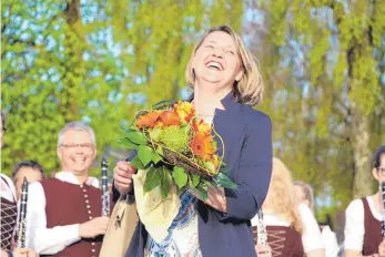  ?? FOTO: STEFFEN LANG ?? Eine strahlende Siegerin der Bürgermeis­terwahl: Alexandra Scherer.