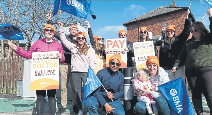  ?? ?? Junior doctors on a picket line outside QA Hospital yesterday. Picture: Chris Moorhouse