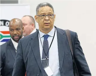  ?? /Masi Losi ?? Exposing lies: Former Independen­t Police Investigat­ive Directorat­e head Robert McBride arrives at the Zondo Commission were he has been giving testimony.