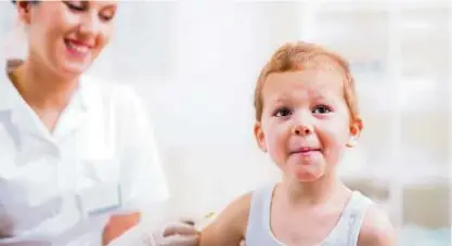  ?? Foto: istock ?? Eigentlich sollten Kinder bis zum . Lebensmona­t vollständi­g geimpft sein. Das trifft aber nicht auf alle zu.