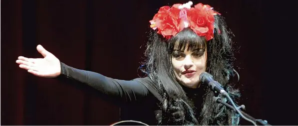  ?? Foto: Ulrich Wagner ?? Die Sängerin Nina Hagen steht am morgigen Donnerstag beim Wudzdog Festival in Dornstadt auf der Bühne – plus Band. Im Gespräch mit unserer Zeitung erzählt die 62 jährige Berlinerin unter anderem von ihrer Liebe zu kleinen Festivals.