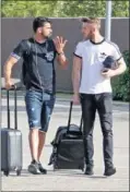  ??  ?? Costa y De Gea llegaron juntos.